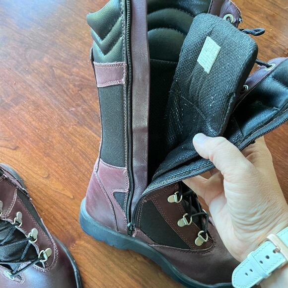 Timberland Girls Tall Purple and Black Leather Lace Up Boots- Size 5 - Picture 10 of 11